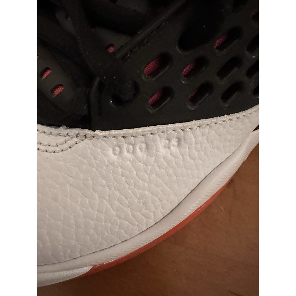 Nike Jordan Maxin 200 White/Black/Team Orange US 4Y Basketball Air EUC - Picture 3 of 7